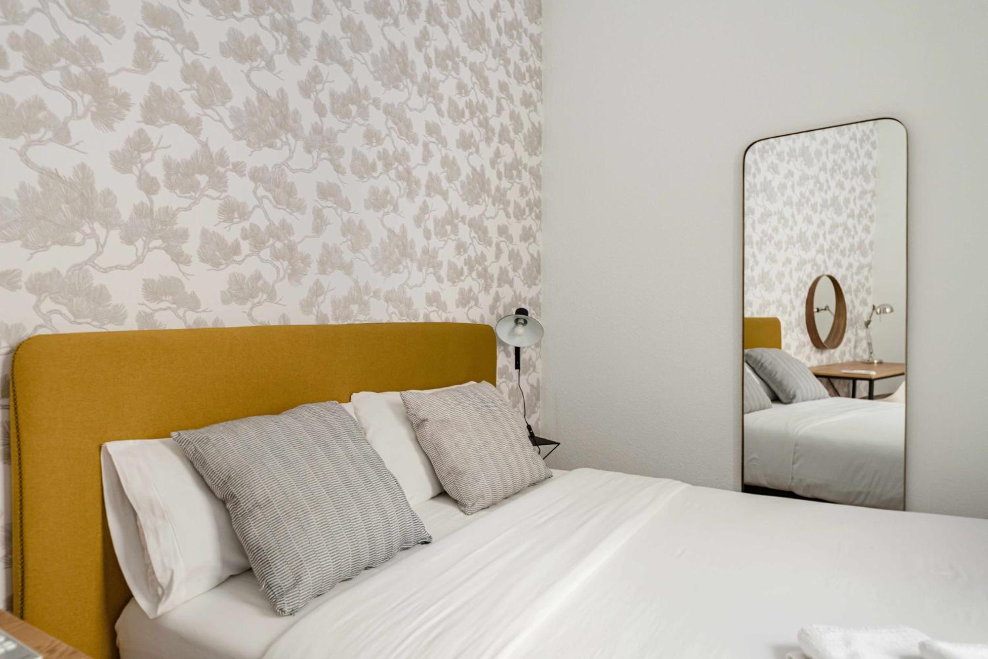 Sol Y Tirso Rooms Madrid Esterno foto