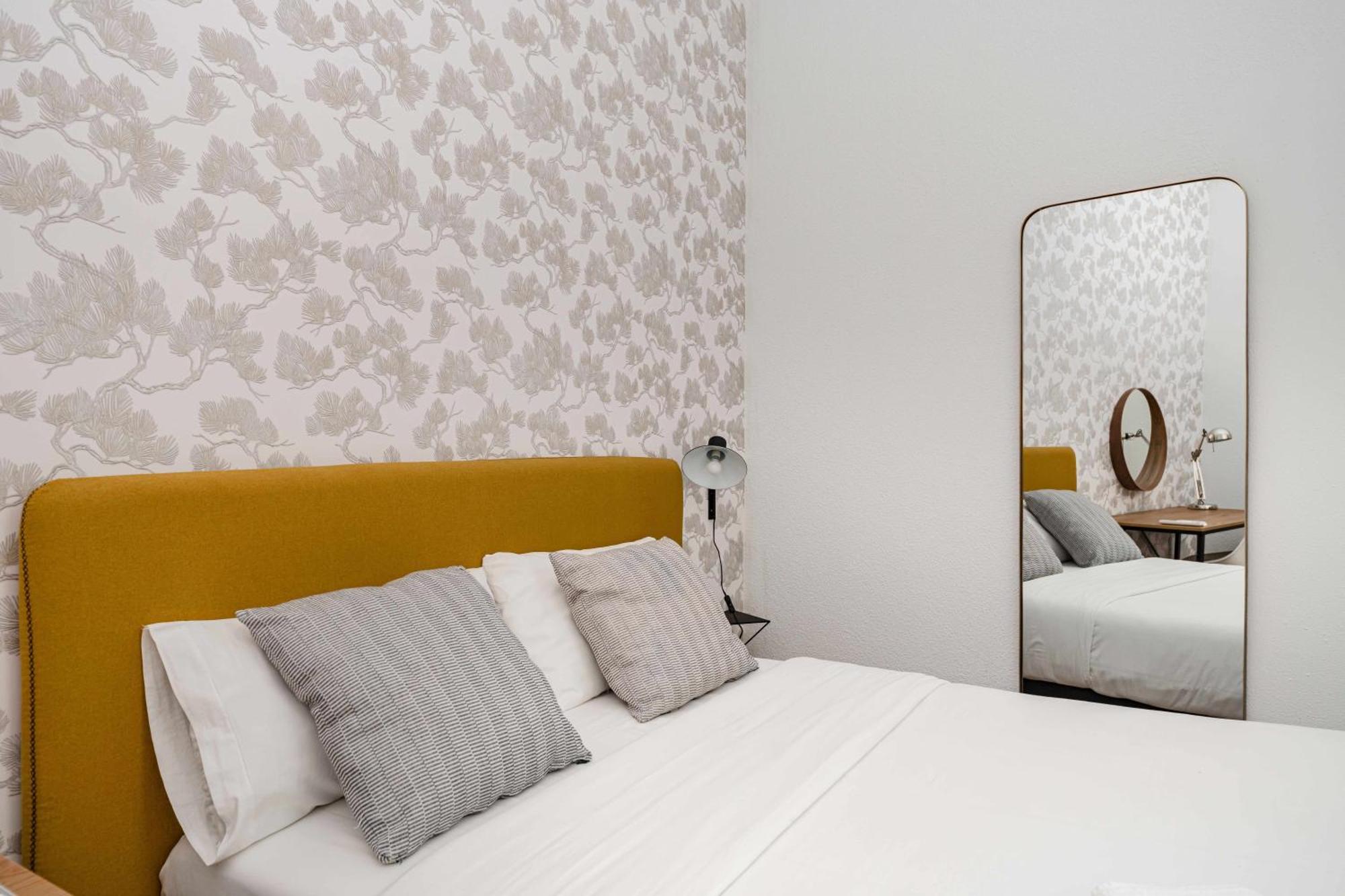 Sol Y Tirso Rooms Madrid Esterno foto