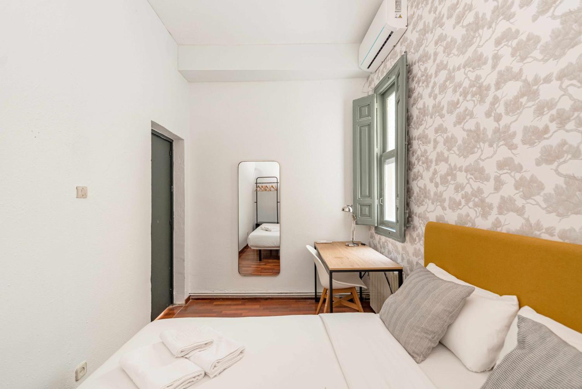 Sol Y Tirso Rooms Madrid Esterno foto