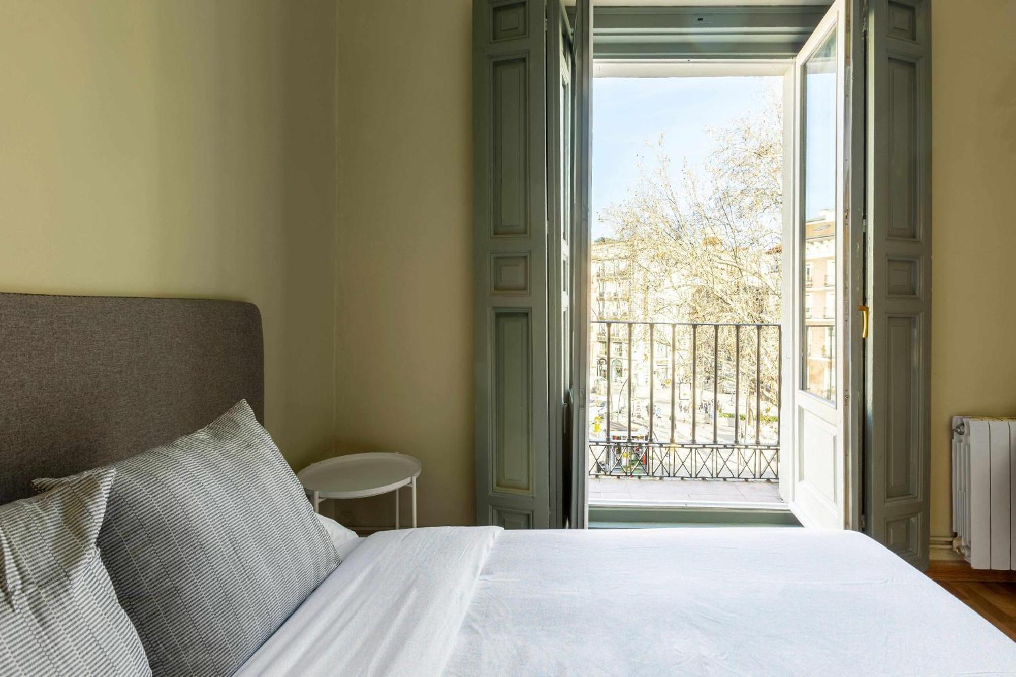 Sol Y Tirso Rooms Madrid Esterno foto