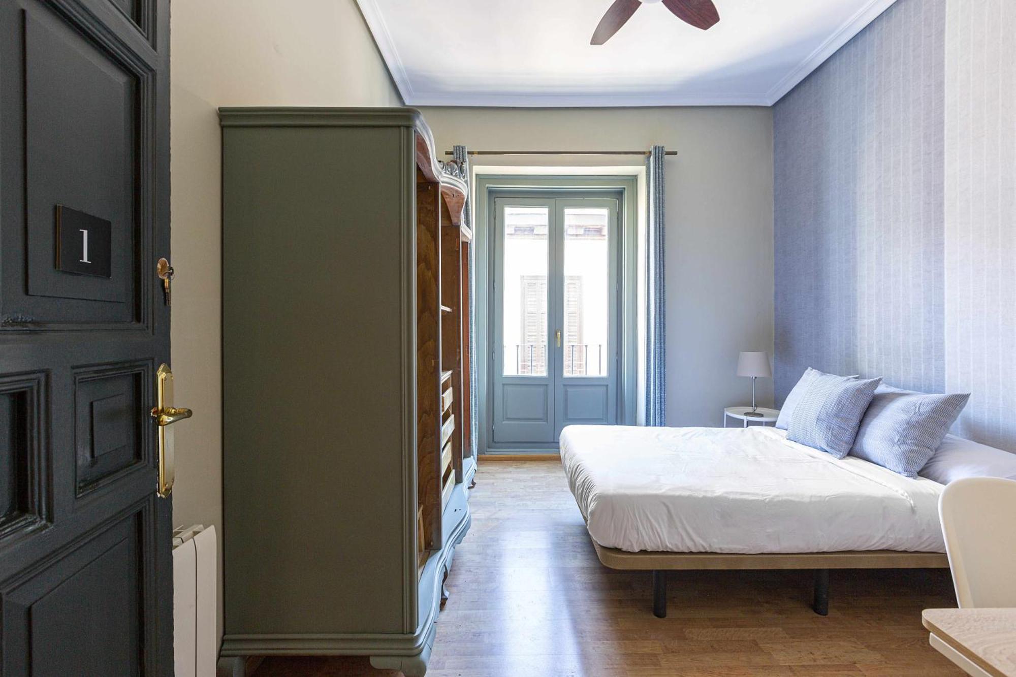 Sol Y Tirso Rooms Madrid Esterno foto