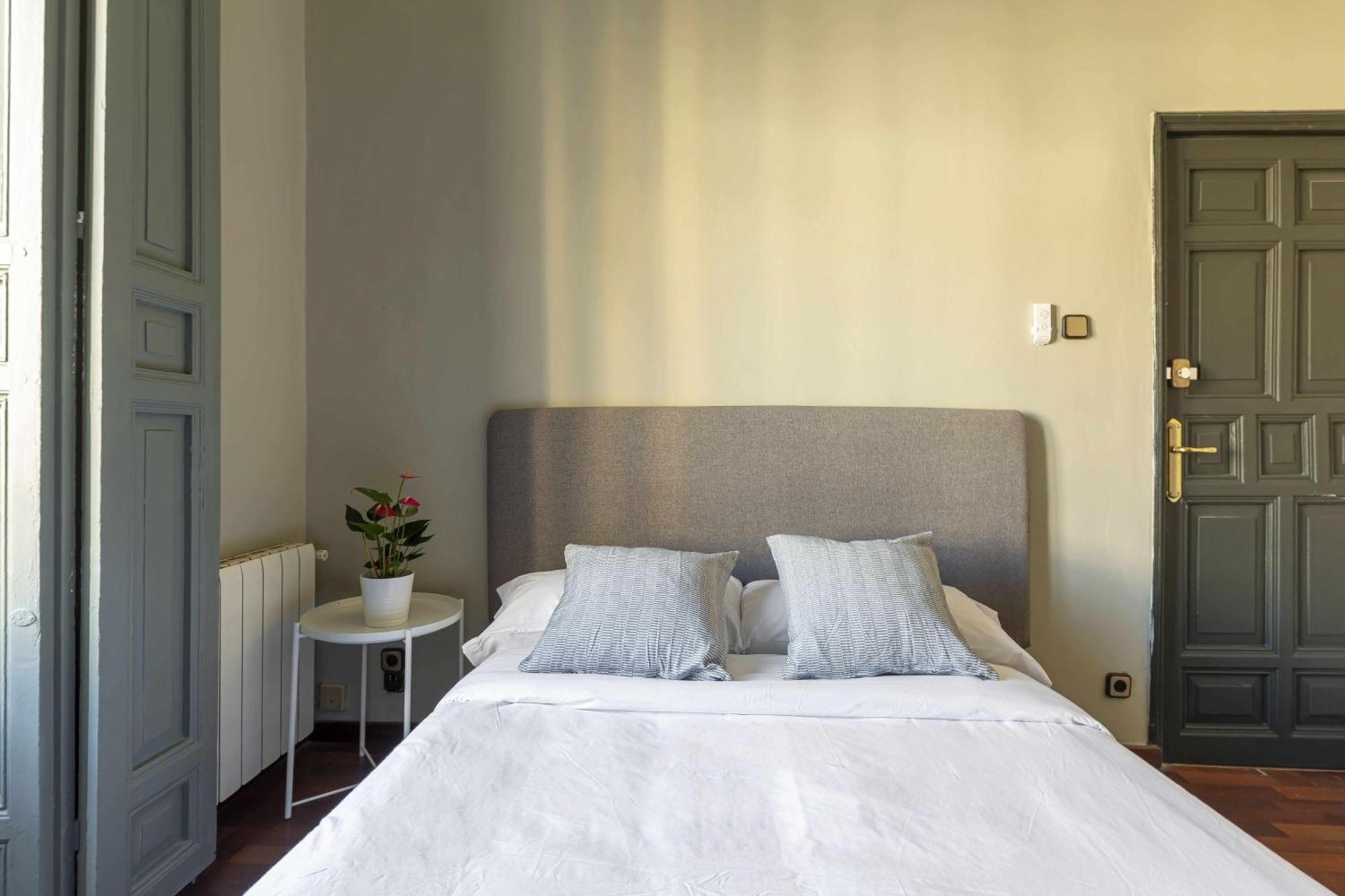 Sol Y Tirso Rooms Madrid Esterno foto